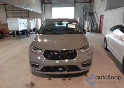 2023 Chrysler Pacifica Touring L из США, поврежденный, VIN 2C4RC1BG8PR581505